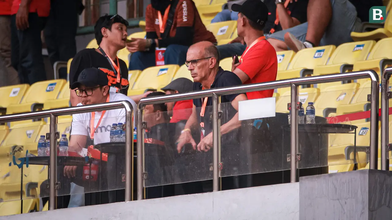 Foto: Kandidat Pelatih Arema FC, Fernando Valente Pantau Langsung Skuad Singo Edan saat Imbangi Persija Jakarta di BRI Liga 1 2023/2024