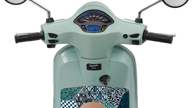 Lihat Lebih Dekat Tampilan Vespa Batik Edisi Spesial, Berapa Harganya?