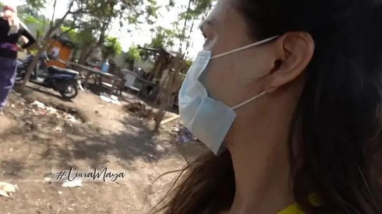 Selain rumah tak terawat, Luna Maya juga telah membeli sepetak tanah di Bali yang masih dalam tahap pembangunan.