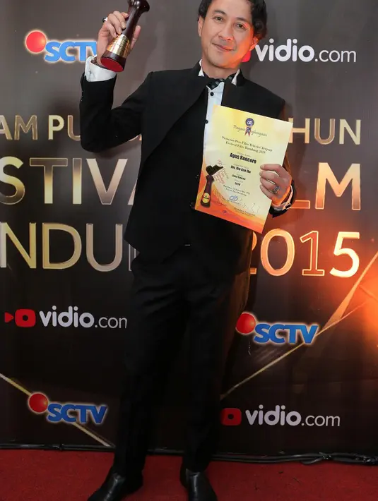 Agus Kuncoro mengungkapkan bahwa piala yang kedua kalinya tersebut sangat ia apresiasi dan sangat menyenangkan untuk dirinya. (Galih W. Satria/Bintang.com)