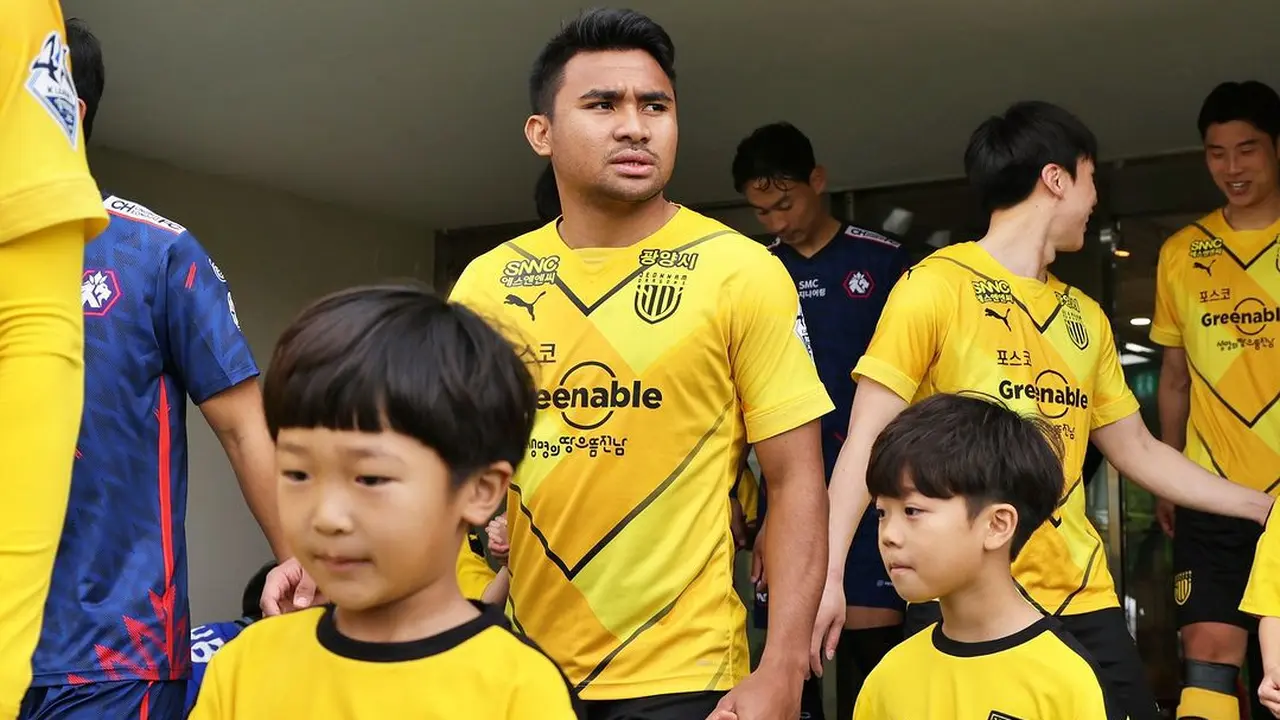 Asnawi Mangkualam bersama Jeonnam Dragons.