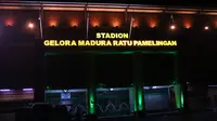 Markas Madura United berubah nama menjadi Stadion Gelora Madura Ratu Pamelingan. (Bola.com/Aditya Wany)