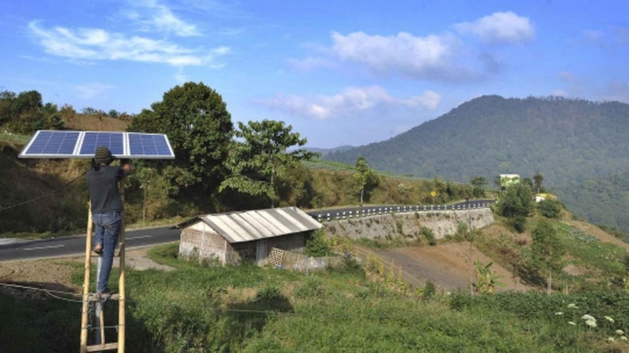 Warga Batu nikmati energi listrik alternatif dari panel surya
