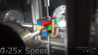 Mesin ini selesaikan Rubik's Cube dalam waktu kurang dari satu detik (Ben Katz/screengrab)