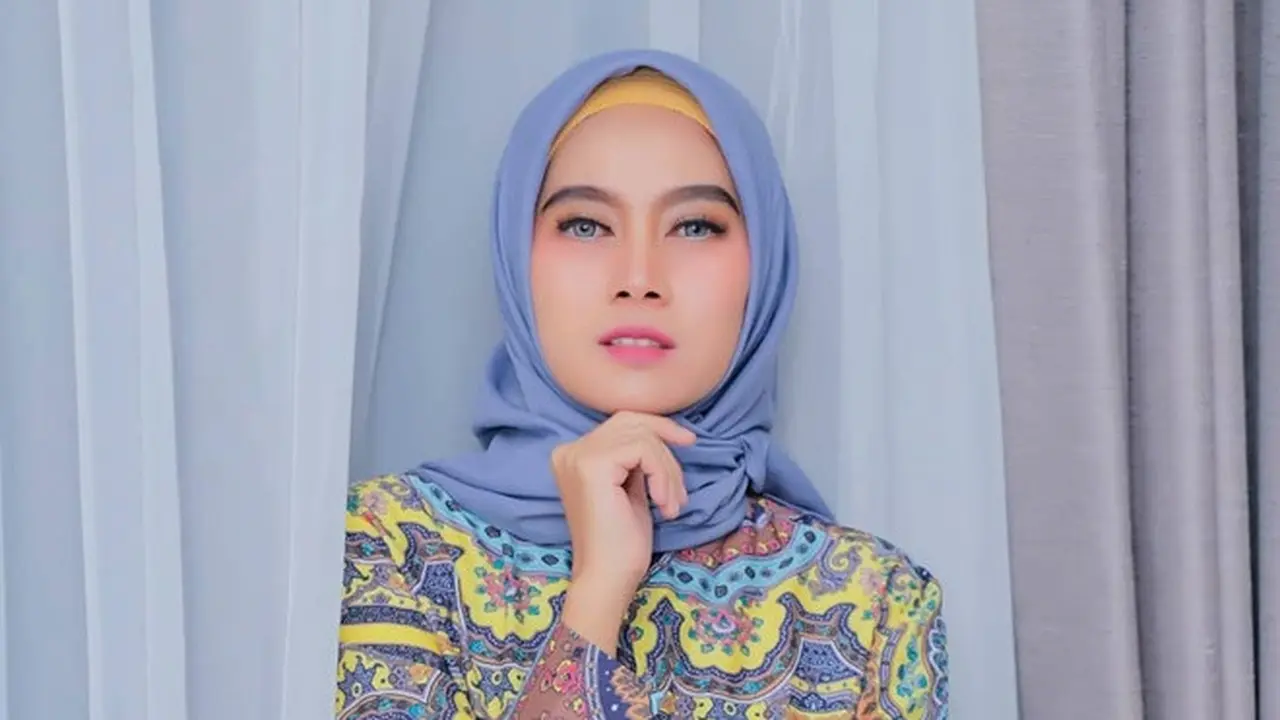 6 Potret Lisda Oxalis, Pesinetron Cantik Kini Mantap Berhijab