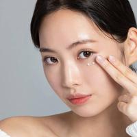 Review Eye Cream Populer untuk Singkirkan Mata Panda di Bulan Ramadan, Bikin Look Makin Segar!