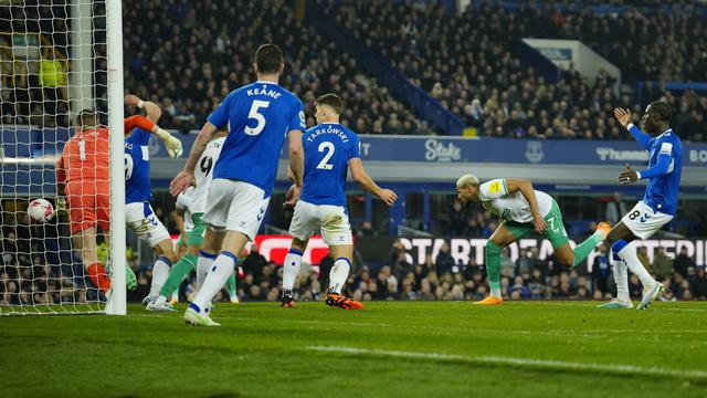 Hasil Liga Inggris: Newcastle Menang Telak di Markas Everton