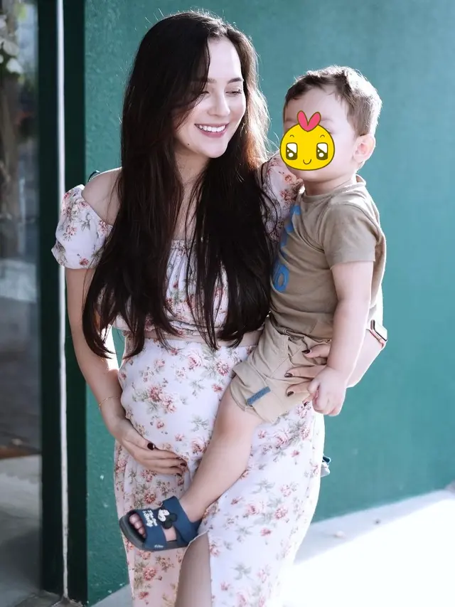 6 Potret Baby Bump Lidi Brugman Istri Lucky Perdana, Makin Menawan