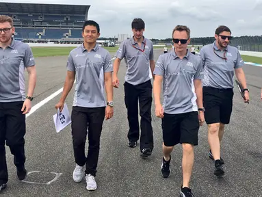 Pebalap Manor Racing asal Indonesia, Rio Haryanto, berada di posisi ke-21 latihan bebas pertama F1 GP Jerman di Sirkuit Hockenheim, (29/7/2016). (Bola.com/Twitter/Manorracing)