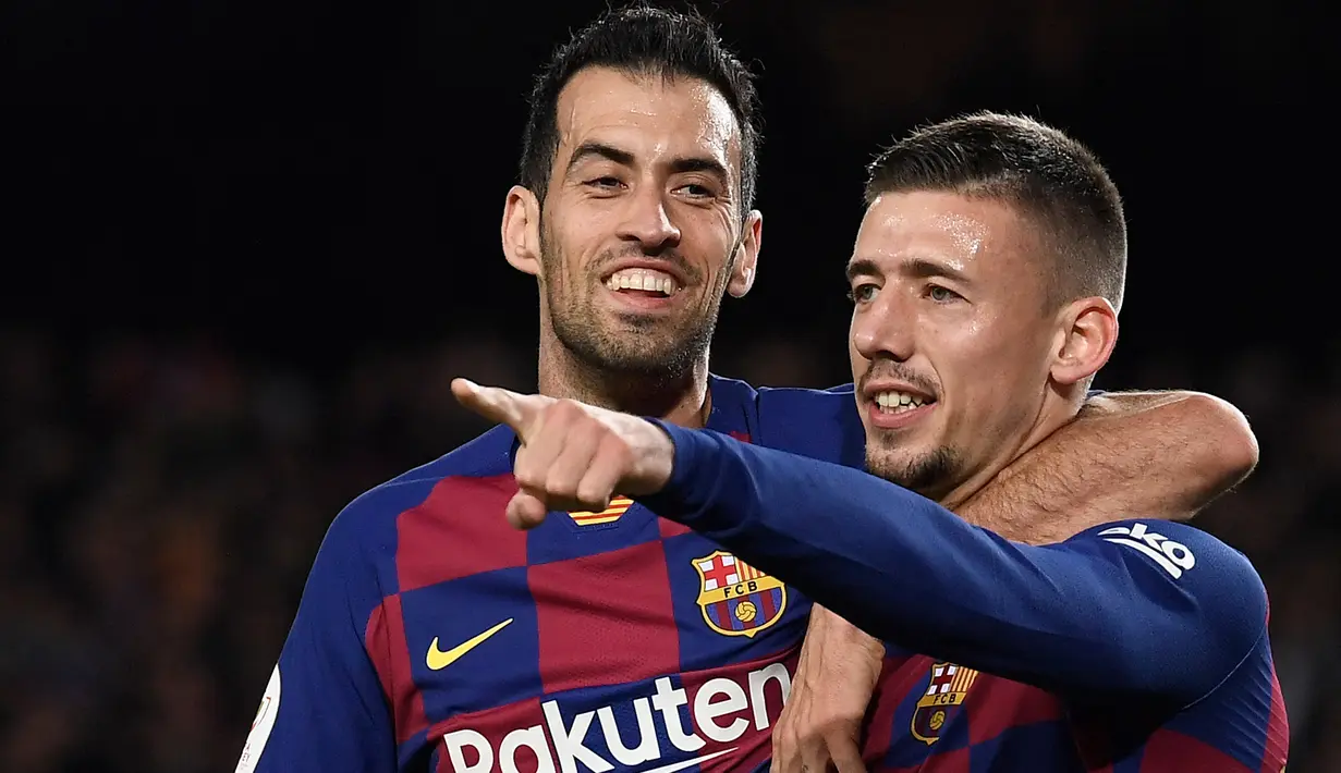 Selebrasi bek Barcelona, Clement Lenglet (kanan) bersama Sergio Busquets setelah mencetak gol ke gawang Leganes pada laga Copa del Rey 2019/2020 di Camp Nou Stadium, Barcelona (30/1/2020). Clement Lenglet didatangkan Barcelona dari Sevilla pada awal musim 2018/2019 dengan nilai transfer sebesar 35,9 juta euro atau kini setara Rp577 miliar. Masih menjadi milik Barcelona, saat ini ia tengah dipinjamkan ke Tottenham Hotspur sejak awal musim 2022/2023. (AFP/Josep Lago)