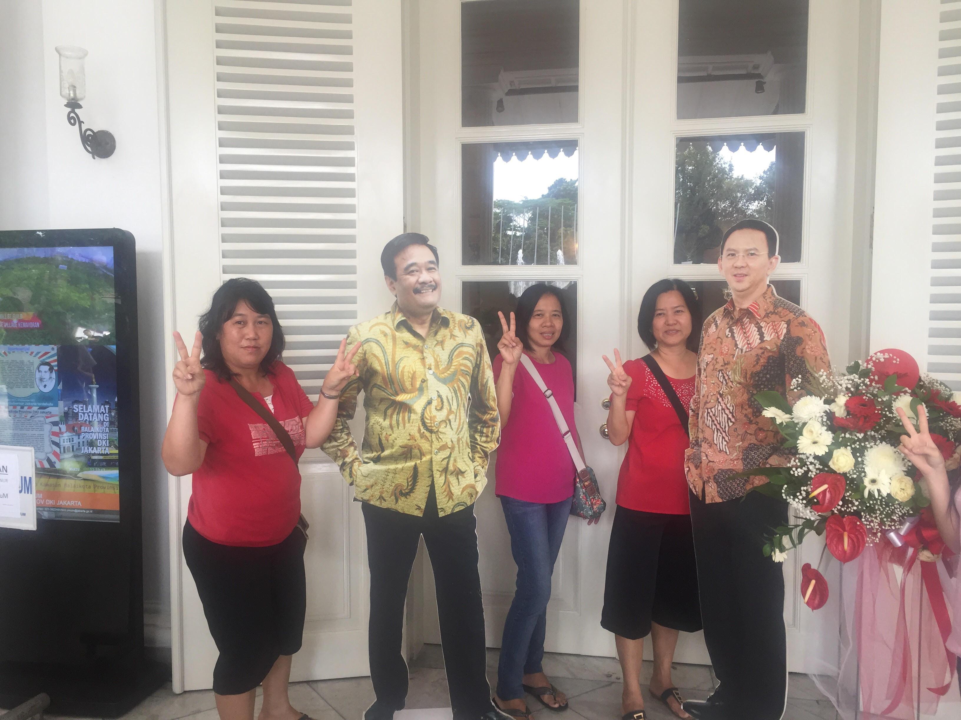 Pendukung Ahok - Djarot di Balai Kota (Liputan6.com/ Delvira Chaerani Hutabarat) 