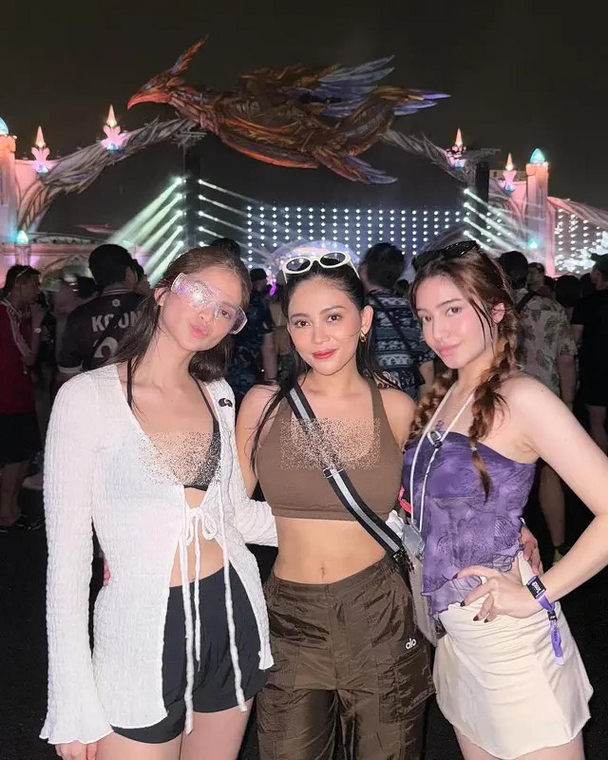 6 Potret Seru Fuji dan Rachel Vennya saat Festival Songkran 2025 di Thailand, Basah Kuyup