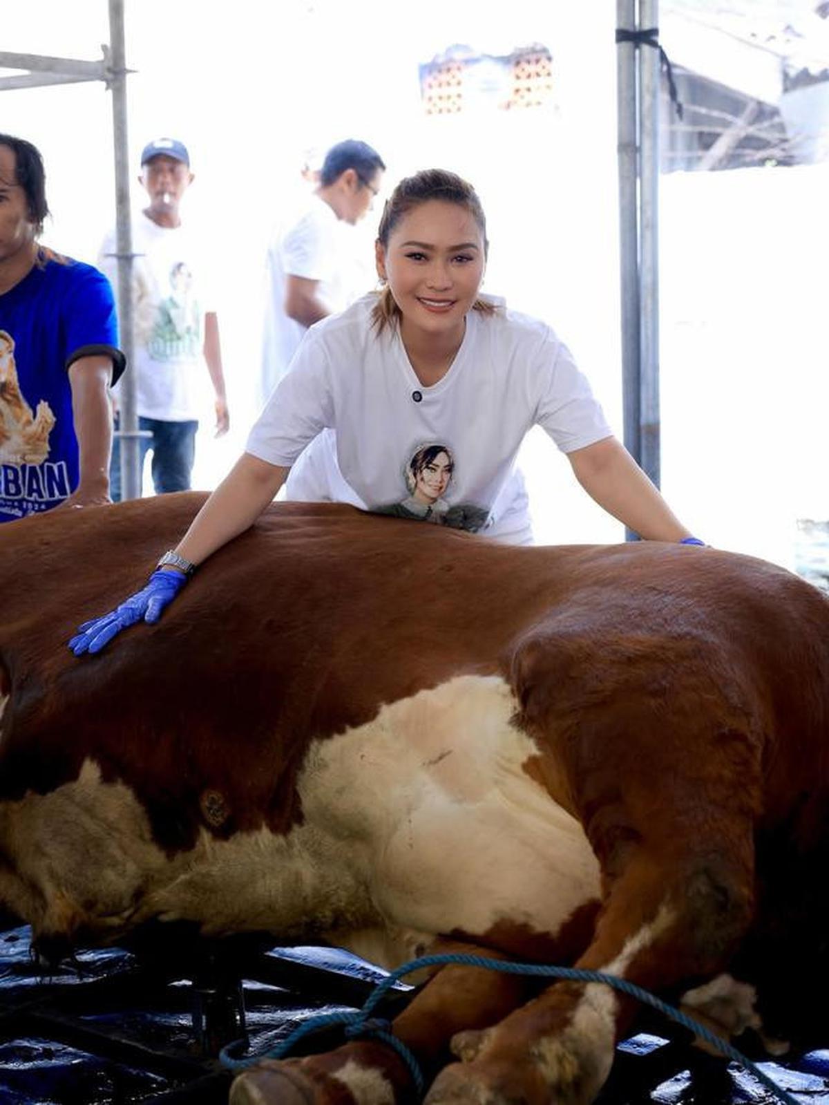 Ada Atta Halilintar Hingga Irfan Hakim, 6 Artis Ini Pose Bareng Hewan Kurban Idul Adha 2026