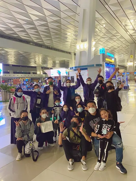 Keluarga Anang Hermansyah dan Ashanty (Instagram/ashanty_ash)