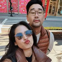 Maudy Ayunda dan Jesse Choi menghabiskan liburan akhir tahun di Amerika [@maudyayunda]