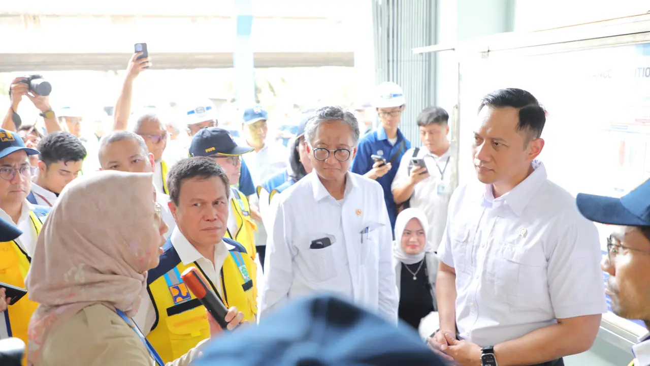 Menko AHY menyoroti pentingnya pembangunan infrastruktur pengendalian banjir rob di kawasan Pantai Utara Jakarta.