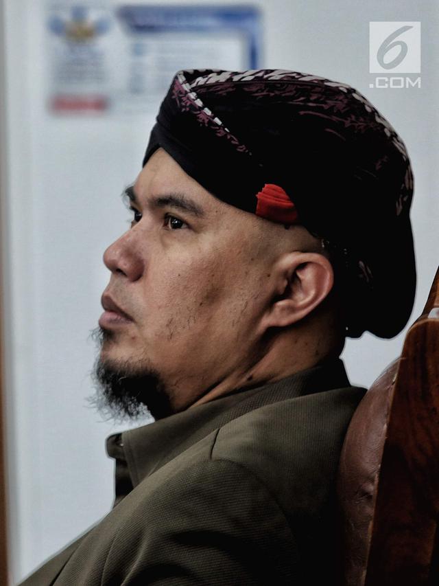 Sidang Ujaran Kebencian, Ahmad Dhani Ditemani Mulan dan El