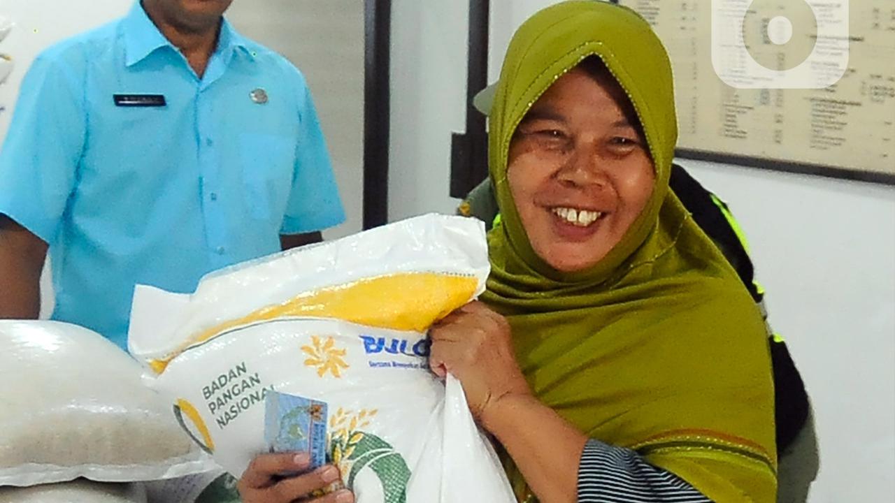 Bansos Beras Bakal Disalurkan Mulai Bulan Ini, Diberikan ke 18,2 Juta Penerima