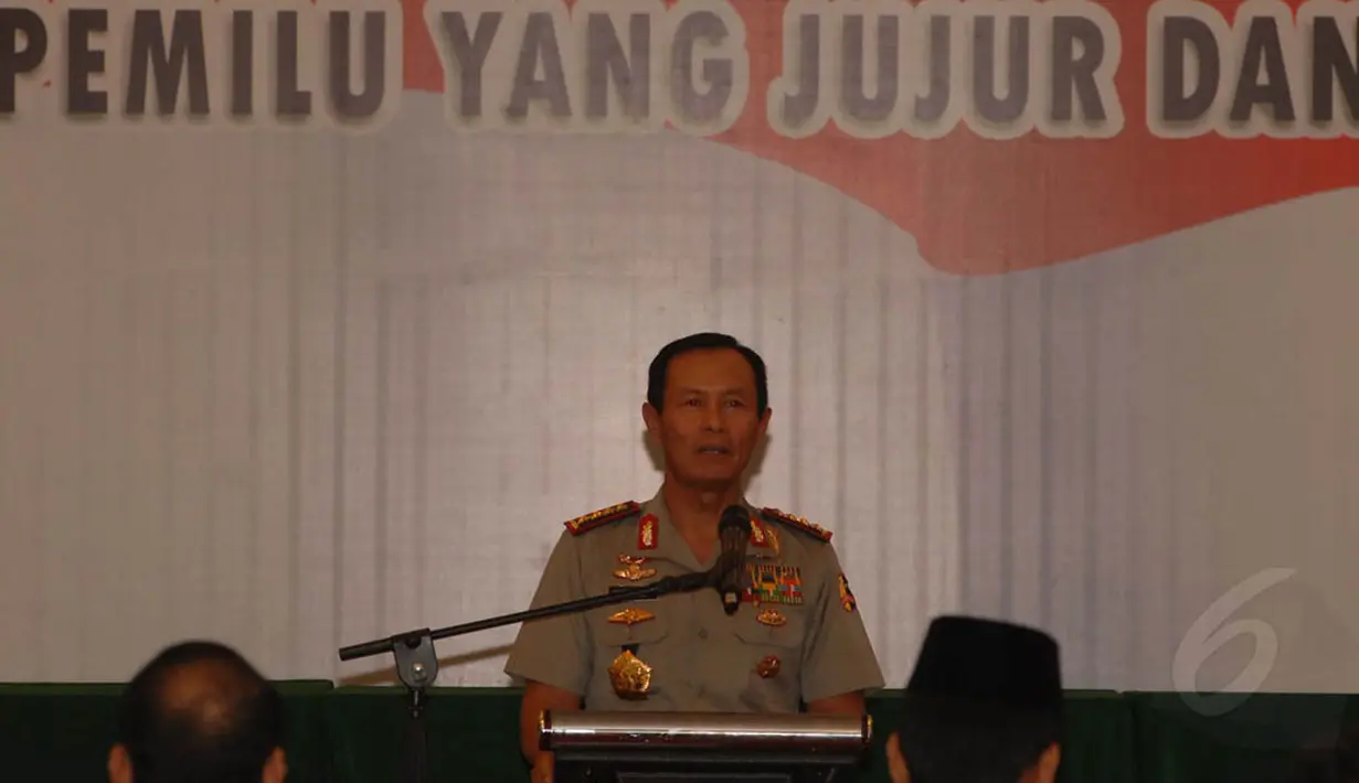 Kepala Polri Jenderal Sutarman saat memberi sambutan di acara deklarasi damai jelang pengumuman pemenang pilpres 2014, di Balai Kartini, Jakarta, (20/7/14) (Liputan6.com/Miftahul Hayat)