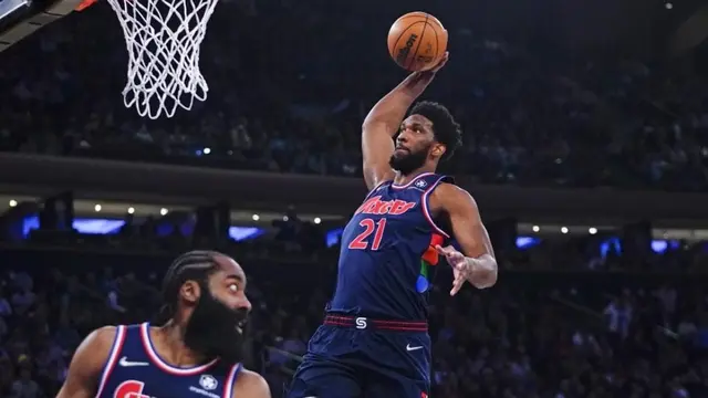 Foto: James Harden dan Joel Embiid