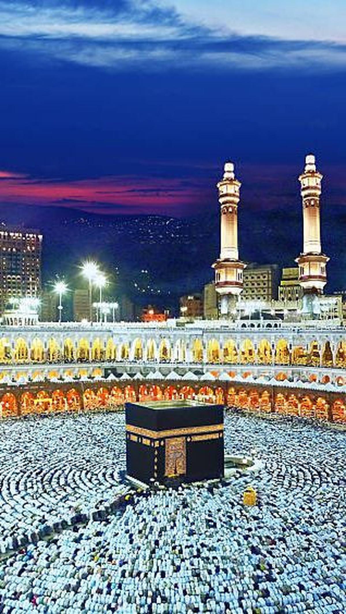 Teks Khutbah Jumat Singkat: Meraih Pahala Setara Haji