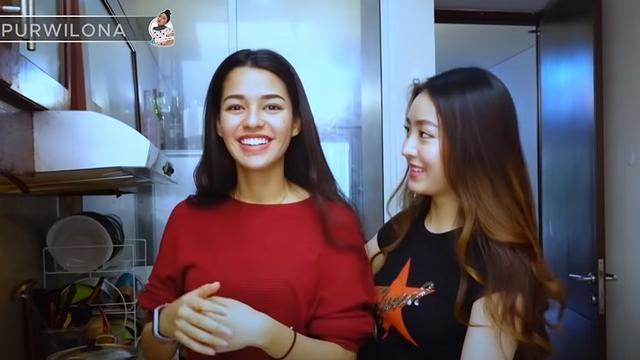 Suasana Dapur Susan Sameh yang Hangat