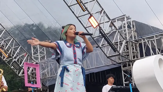 Idgitaf di Festival Sunset di Kebun (Fimela/Soraya Fitriyani)