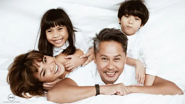 [Fimela] Nirina Zubir