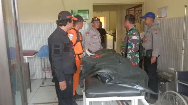 Kronologi Pasutri Meninggal Dihantam Ombak Saat Antar Perbekalan Kapal