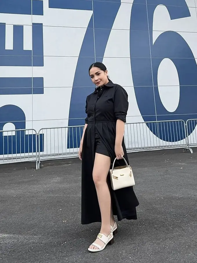 Nagita Slavina Hadir di New York Fashion Week Tory Burch