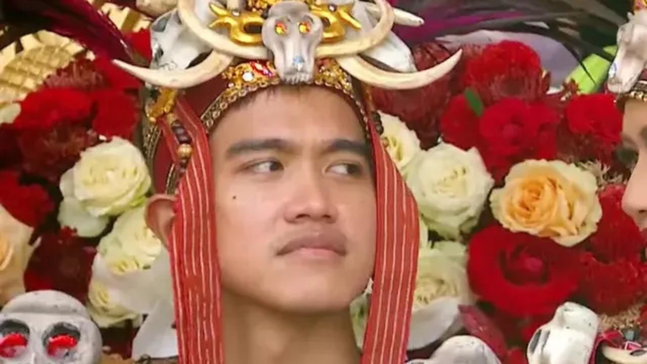 Tidak hanya terharu impiannya 9 tahun lalu tercapai, Kaesang mengaku bakal memberikan sepeda didapatnya kepada Jokowi agar berolahraga. Sontak, ucapan Kaesang itu dikomentari warganet.