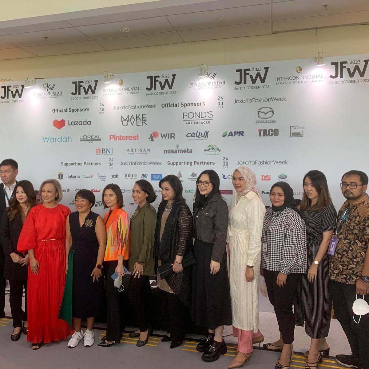 Jakarta Fashion Week 2023 Resmi Dibuka, Usung Semangat ...