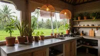 8 Inspirasi Dapur Terbuka untuk Slow Living di Kampung, Menyatu dengan Alam yang Asri