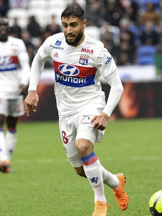 2. Nabil Fekir - Pemain yang akan menjadi rebutan panas transfer musim ini. Tampil apik bersama Lyon di Ligue 1 ditengah dominasi Paris Saint Germain bersama Neymar nya. (AFP/Philippe Desmazes)