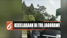 Kecelakaan terjadi diduga akibat ban kanan kendaraan pecah. Kendaraan hilang kendali lalu oleng dan terbalik di lajur satu.