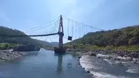 Nasib Jembatan Rawayan Penghubung 2 Kecamatan di Garut Selatan, Dibiarkan Putus Terbengkalai