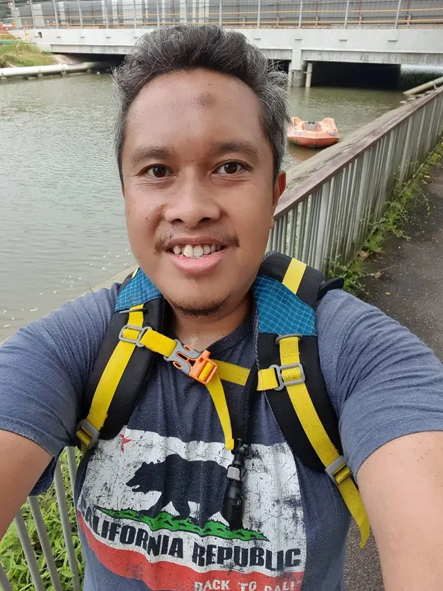 Pria Singapura sengaja jalan kaki untuk mengatasi rasa sakit hidup melajang selama 21 tahun (dok.Facebook/Muhammad Zailan Bin Mohd Zain))