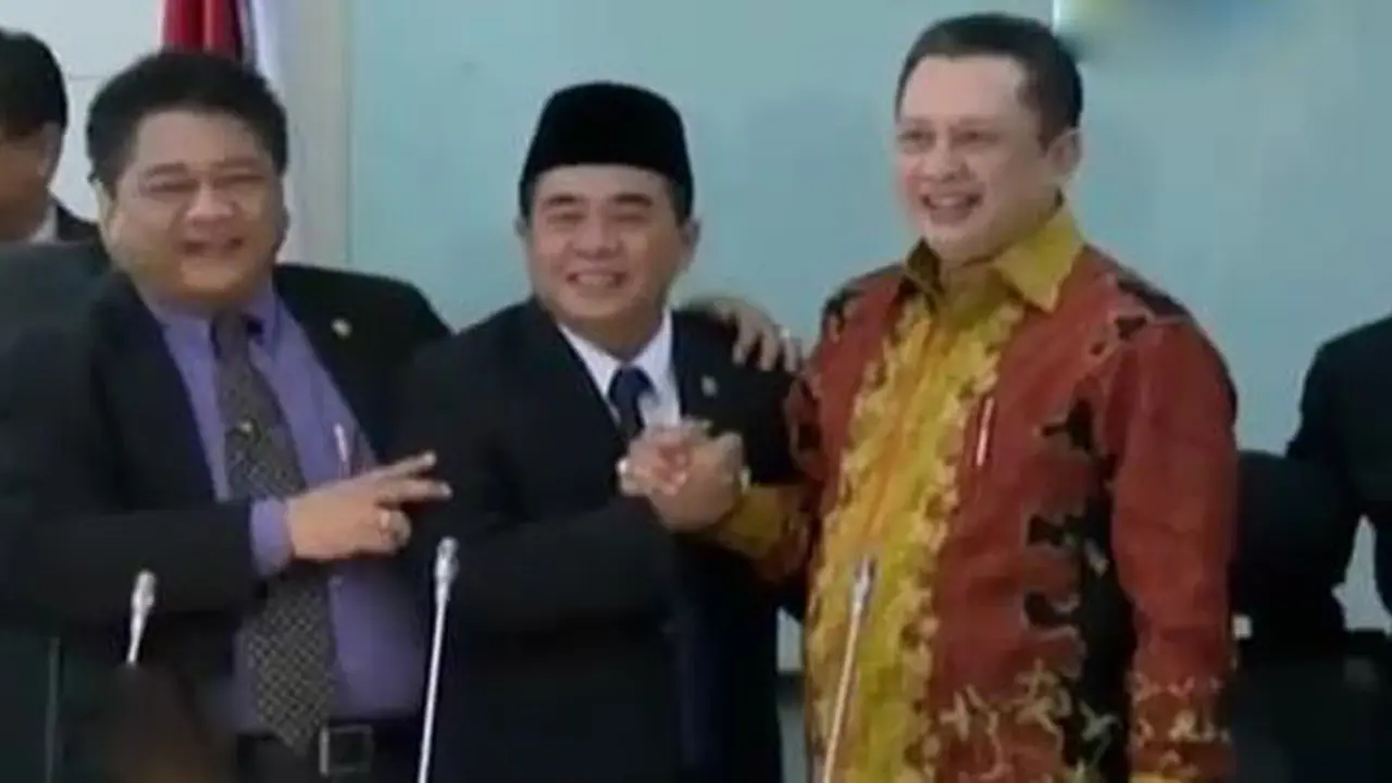 Hakim Kembalikan Pengurus Munas Riau 2009