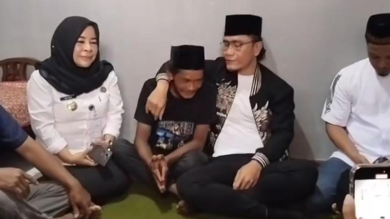 Usai Ramai Jadi Sorotan, Gus Miftah Meminta Maaf dan Bertemu Langsung Penjual Es Teh yang Disebut di Ceramahnya