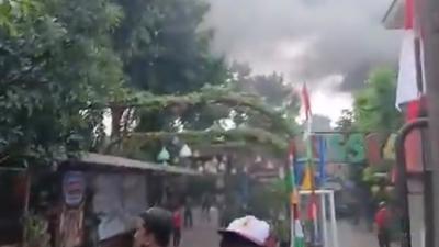 Kronologi Kebakaran Gudang SDN 04 Srengseng Sawah