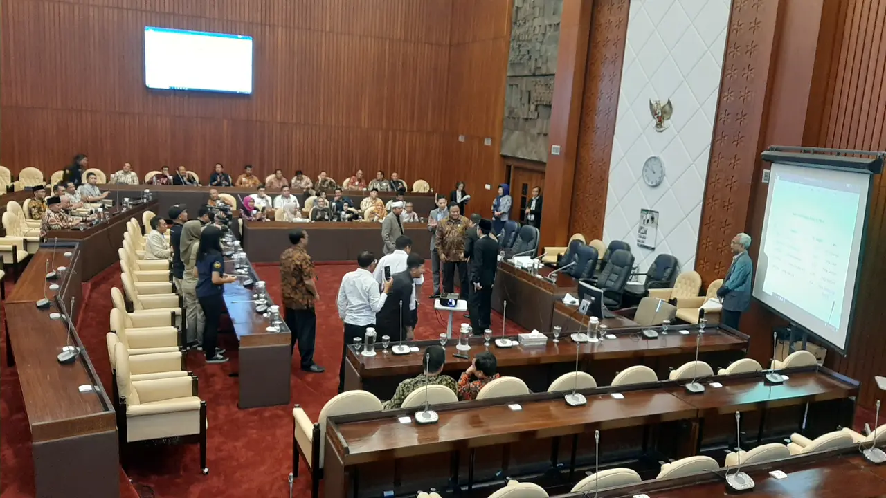 Politikus PDIP Sudin Ditetapkan sebagai Ketua Komisi IV