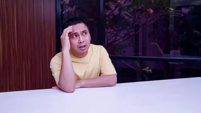 Raditya Dika.