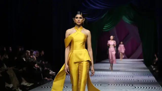 Sebastian Gunawan Signature