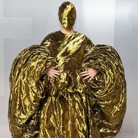 Salah satu yang paling menyita sorotan adalah Audrey Nuna. [@justjared].