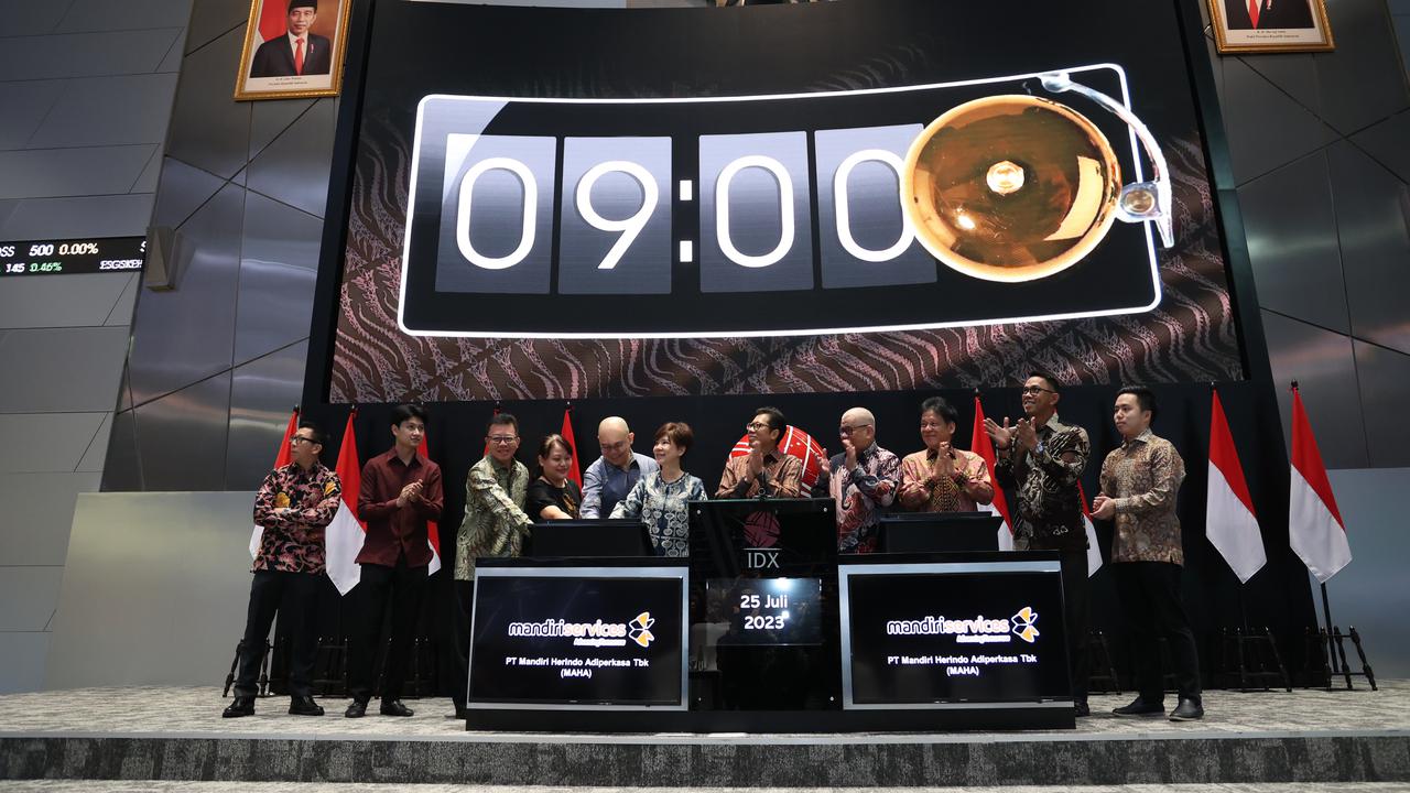 Pencatatan perdana saham PT Mandiri Herindo Adiperkasa Tbk (MAHA), Selasa, 25 Juli 2023. (Foto: BEI)