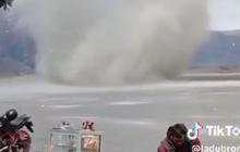 Viral Video "Tornado" di Lautan Pasir Gunung Bromo, Ternyata Fenomena Dust Devil