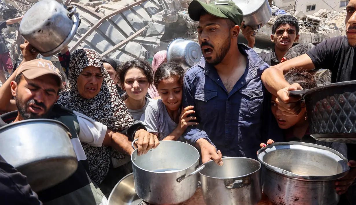 Kantor Perserikatan Bangsa Bangsa untuk Koordinasi Urusan Kemanusiaan (OCHA) mengatakan, mitra-mitra kemanusiaannya terus memperingatkan risiko kelaparan di Gaza yang berada di level kerentanan pangan akut. (Omar AL-QATTAA/AFP)