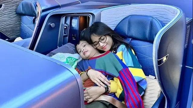 Momen Fuji Ajak Gala ke Turki (Sumber: Instagram/galaasky)