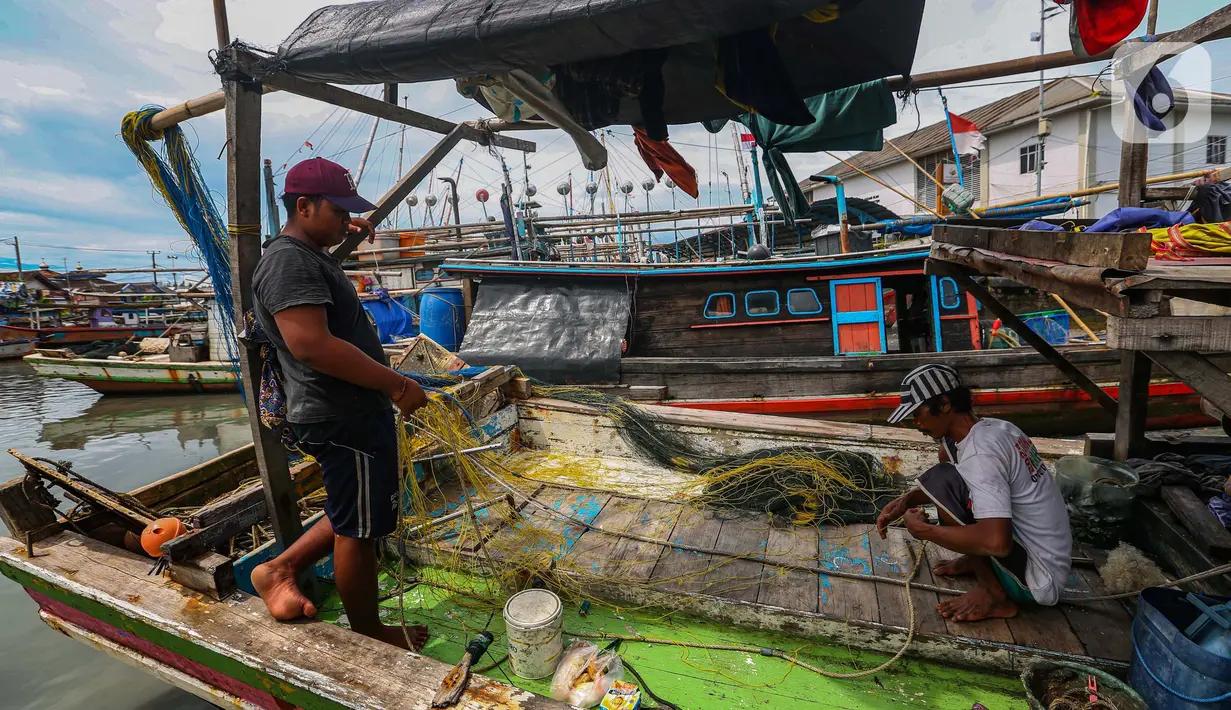 Terkait kemunculan 3 bibit siklon tropis ini, BMKG meminta warga, khususnya nelayan mewaspadai cuaca ekstrem. (Liputan6.com/Angga Yuniar)