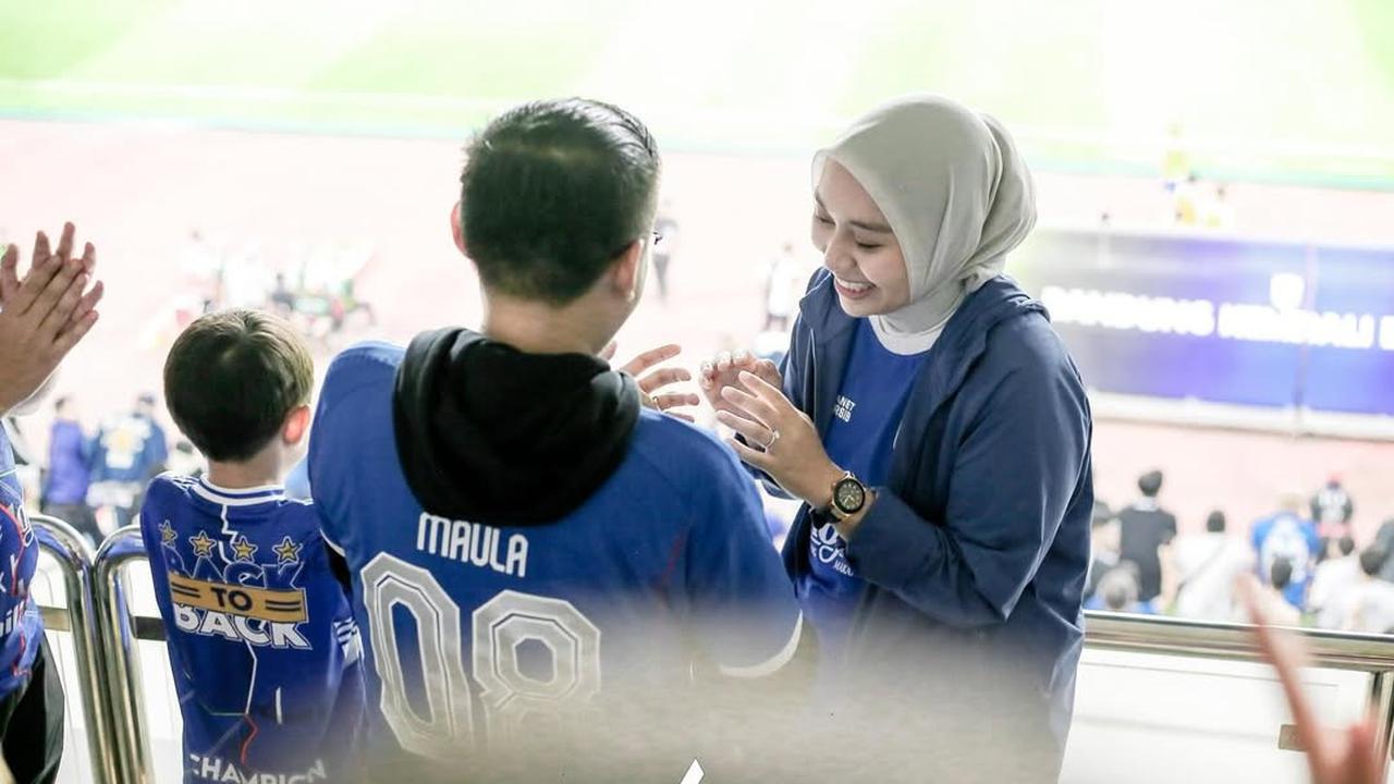 Anak Kang Demul Bikin Kejutan Lamar Wabup Cantik Anak Jenderal Polisi saat Persib Juara
